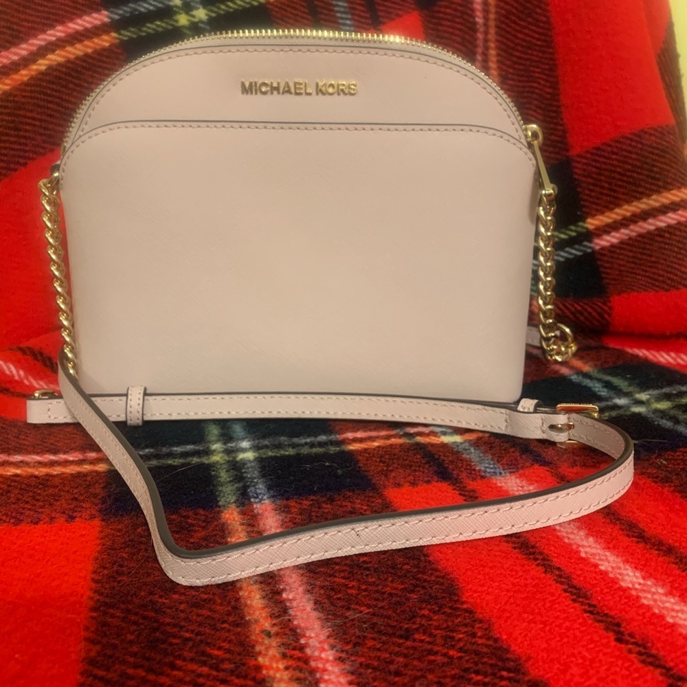 Beautiful Michael Kors Emmy bag